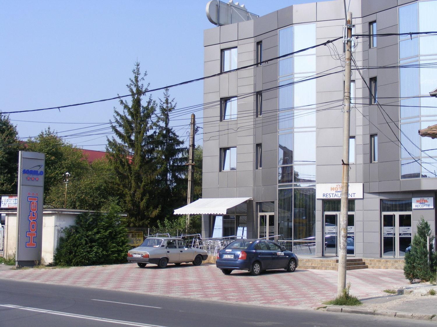 Hotel Sorelo Piteşti Buitenkant foto